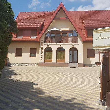 Amaretto Szallas Miskolc Luaran gambar