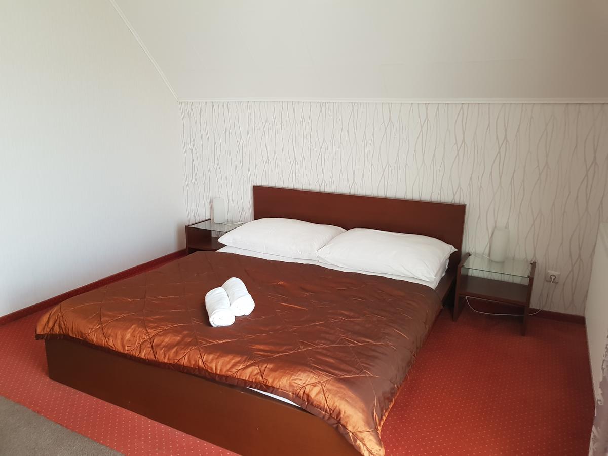 Amaretto Szallas Miskolc Luaran gambar